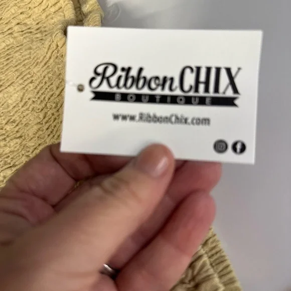 Ribbon Chix Boutique Enjoy The Sun Khaki Pants Smocked Waist Wide Leg NWT Large - Picture 7 of 7